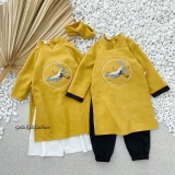 Set áo dài vàng thêu hạc bé gái