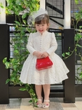 Đầm ren trắng tay dài cổ tàu cúc bọc