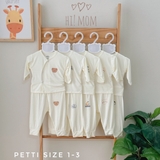 Bộ dài Hi Mom cúc lệch trắng kem in hoạ tiết ngực