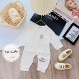 Bộ dài trắng sơ sinh cúc lệch Minium in gấu thỏ ở ngực