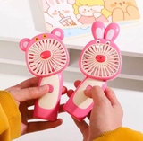 Quạt tích điện gấu dâu dễ thương