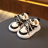 Giày thể thao có dây cột phong cách Hàn Quốc