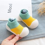 Giày bún tập đi phối màu cho bé