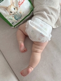 Bé bụ bẫm, đùi to: Chọn tã thế nào để không hằn đùi, không bị tràn?