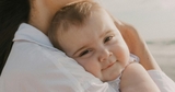 Hiểu Ngôn Ngữ Cơ Thể của Trẻ Sơ Sinh – Bí Quyết Chăm Sóc Bé Đúng Cách Ngay Từ Đầu