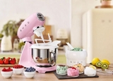 Máy trộn bột SMEG SMF03CREU