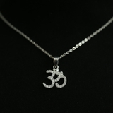 DÂY CHUYỀN CHỮ OM ĐÍNH HẠT S950