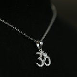 DÂY CHUYỀN CHỮ OM ĐÍNH HẠT S950