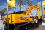 Máy xúc đào bánh xích Lonking CDM6235E gầu 1,16 m3