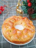 Loving Christmas- Brioche