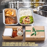 181215 Lunch box Cơm Sườn nướng mật ong, gà sốt tiêu xanh/ Rice with honey-glazed grilled pork ribs and green peppercorn chicken