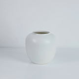 Minimalist vase ⌀16 x 15.5