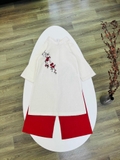 Áo dài linen trắng thêu hoa đào đỏ