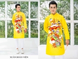 Aó dài gấm vàng vui tết