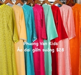 Áo dài gấm hồng phấn dáng suông
