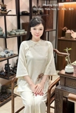 Bộ linen kem thêu hoa