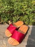 Guốc mộc quai lụa cho bé