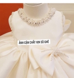 Đầm trắng công chúa cổ đính hạt 100cm