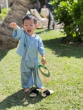 Bộ lụa xanh dương cho bé