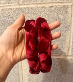 Bờm nhung đỏ trẻ em