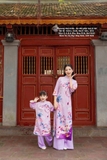 Áo dài gấm tím mẹ + bé gái