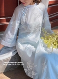 Áo dài tơ xanh thêu hoa nguyên tà