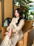 Áo dài tơ ren kem tay lông 4 tà