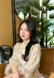 Áo dài tơ ren kem tay lông 4 tà