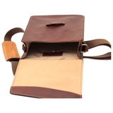 TÚI ĐEO CHÉO NAM DA BÒ THẬT MÀU NÂU 411489MA – OLD ANGLER - SẢN XUẤT THỦ CÔNG TỪ ITALY