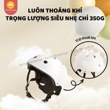Mũ bảo hiểm và đồ bảo hộ bọc đầu gối cho bé