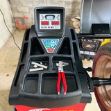 Máy cân bằng lốp Tecom - Model: TC-4020P