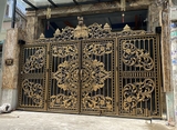 Cổng nhôm đúc mang đến vẻ đẹp hoàn hảo cho ngôi nhà.