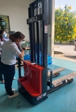 Xe nâng điện Heli 1.5 tấn dắt lái giá rẻ