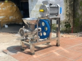 Máy siết nguyên liệu