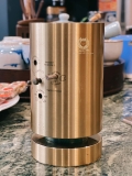 Đồng hồ để bàn Thụy sĩ hình trụ tròn