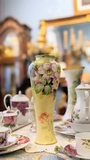 Bình Limoges hoa hồng dại