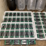 Con trượt dẫn hướng