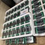 Con trượt dẫn hướng