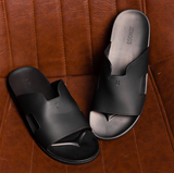 Dép Pawns - Quai Da Microfiber Ngang Đế Thoải Mái Cho Di Chuyển, Chạy Bộ, Bơi Lội, Dép Thời Trang Unisex, Màu Đen, Chính Hãng Jenoss