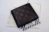 Ví Ngắn Gucci Signature