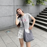 Túi đeo chéo Pillow