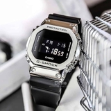 CASIO G-SHOCK GM-5600-1DR | NAM | BENZEL THÉP - DÂY CAO SU | CHÍNH HÃNG