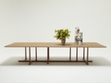 Tye dining Table
