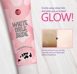 Tẩy Tế Bào Chết Toàn Thân Cathy Doll Sáng Da Sữa Bò 320ml