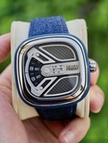 SEVENFRIDAY M1B/01 "URBAN EXPLORER"