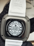SEVENFRIDAY T1/05 “WHITE-T”