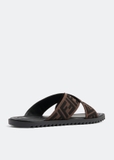 Fendi Logo embossed slides