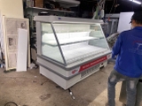 Tủ mát trưng bày 2m Carrier, 3 tầng