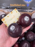 Mận Úc Ebony Rose Plum – Ruột Đỏ Ngọt Đậm, Vỏ Tím Sang Trọng | Trái Cây Nhập Khẩu Cao Cấp