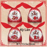 Túi đựng bánh kẹo tai thỏ có nhiều họa tiết giáng sinh